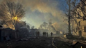 Russia launches major Ukraine missile attack after US cuts aid