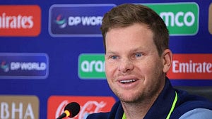 Australia must counter India's spinners: Smith