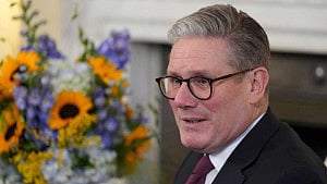 Starmer dismisses calls for Trump's state visit to be cancelled