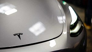 Trump's auto tariffs to hit many companies, but Tesla less so