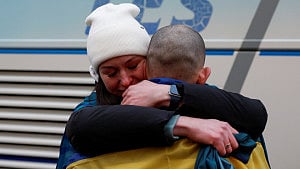 Russia, Ukraine conduct large prisoner exchange