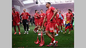 Alexander-Arnold bids tearful farewell