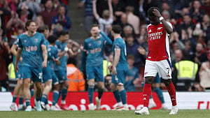 Arsenal slump to home defeat by Bournemouth