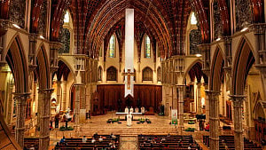 Warm American welcome for new pope masks US church's deep divide