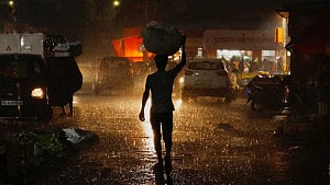 At least 14 dead due to heavy rain in India's Gujarat