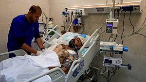 Father in intensive care after 9 children killed in Gaza