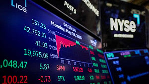 Wall Street stocks end mostly flat