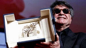 Iran’s Jafar Panahi wins top prize at Cannes