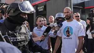 Tate brothers face 21 criminal charges: UK prosecutors