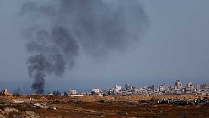 Almost half of Gazans willing to leave: survey