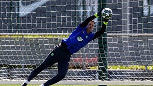 Flick confirms Szczesny in Barca net for CL and ‘El Clasico’
