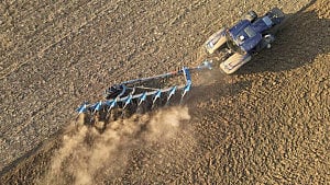 Extreme weather costs EU farmers 28bn euros a year: EU