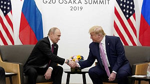Trump-Putin call on Ukraine war another blow to Kyiv