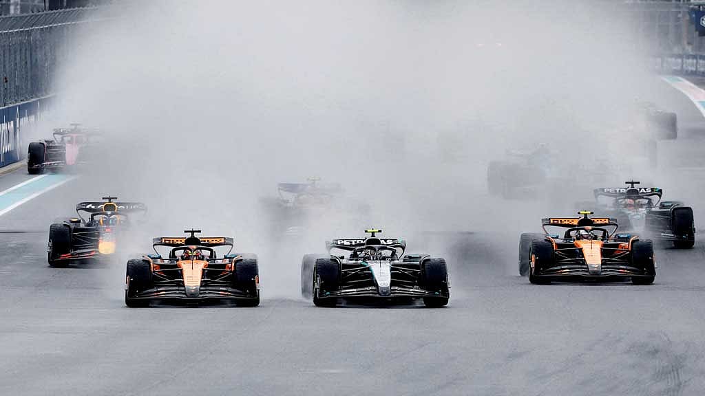 Formula One F1 - Miami Grand Prix - Miami International Autodrome, Miami, Florida, United States - May 3, 2025 Mercedes' Andrea Kimi Antonelli in action with McLaren's Oscar Piastri and McLaren's Lando Norris during the sprint race REUTERS