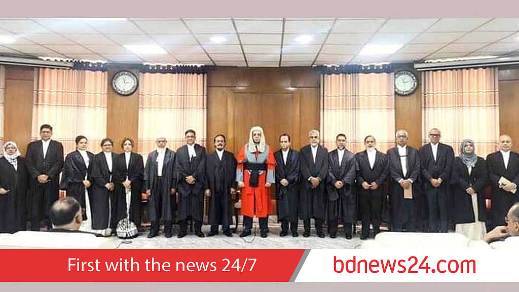 Chief justice swears in 21 new HC judges