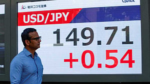 Asian stocks cautiously higher