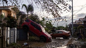 Philippines starts cleanup after Typhoon Kalmaegi kills 85