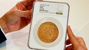 1609 Spanish gold coin hits European record