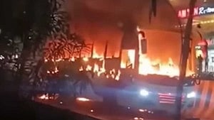 Bus catches fire in Rampura