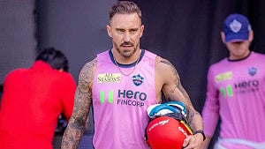 Du Plessis opts out of IPL auctions to play in PSL