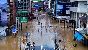 How floods devastated one of Thailand's largest cities