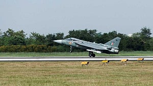 Tejas crash dampens export hopes for Indian fighter jet