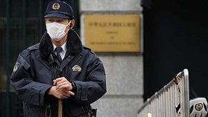Japan warns citizens in China about safety