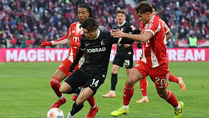 Olise leads Bayern to crush Freiburg