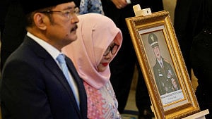 Indonesia grants national hero status to late president Suharto