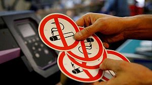 Maldives bans smoking for all young people