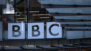 BBC apologises to Trump, rejects defamation claim