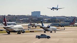 FAA to end mandated cuts in domestic US flights