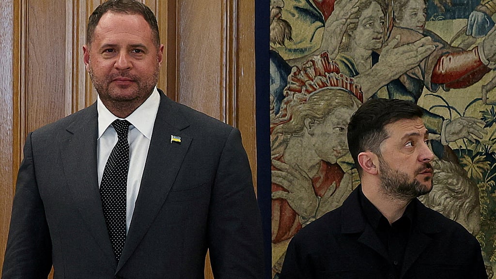 Ukraine's President Volodymyr Zelenskiy and Head of the Office of the President of Ukraine Andriy Yermak pose for the press, as they meet with Spain's King Felipe (not pictured), at the Zarzuela Palace, in Madrid, Spain, Nov 18, 2025. REUTERS/Violeta Santos Moura