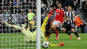Newcastle outclass Benfica