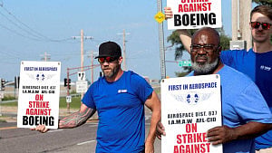 Boeing expands plans to replace striking workers