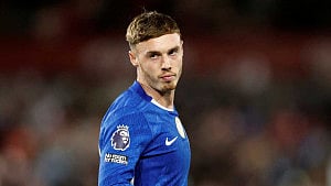 Chelsea suffer blow as Palmer sidelined six more weeks