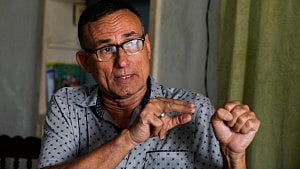 Imprisoned Cuban dissident goes into exile in US