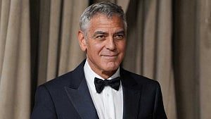 Trump should create incentives for movie industry: Clooney