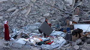 Israeli strikes test Gaza's fragile truce