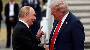 Hungary to ensure Putin can enter country for Trump meeting