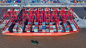 US, China roll out tit-for-tat port fees