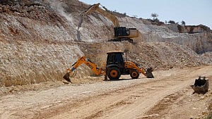 Israeli bulldozers in West Bank crush Palestinian state hopes