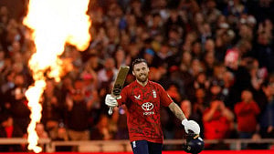 England break records in huge T20 win over South Africa