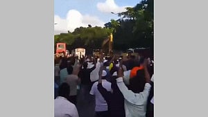 244 AL activists arrested during flash processions