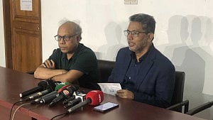 DUCSU opens probe into ‘gang rape’ threat
