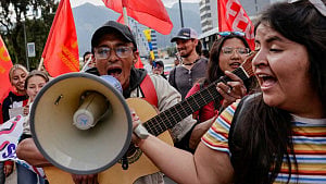 US gives Ecuador nearly $20mn funding, drones to fight drug gangs
