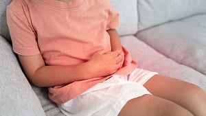 Over 800 Indonesian students suffer mass food poisoning from govt free meals