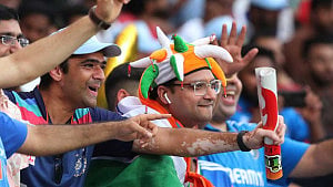 India again refuse handshake with Pakistan