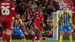 Isak nets first Liverpool goal as Ekitike sent off