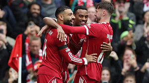 Liverpool beat Everton in Merseyside derby